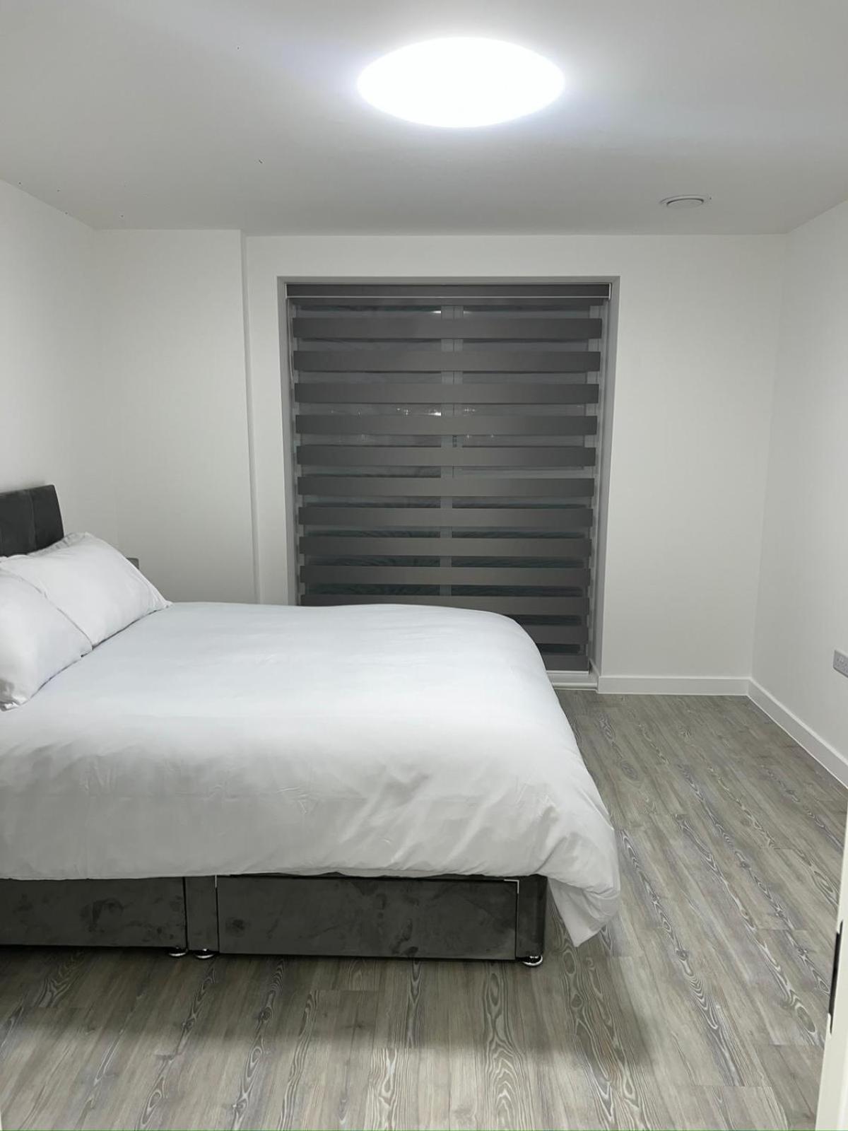 Serenity Waterfront 2 Bed Apartment Northfleet Exterior photo
