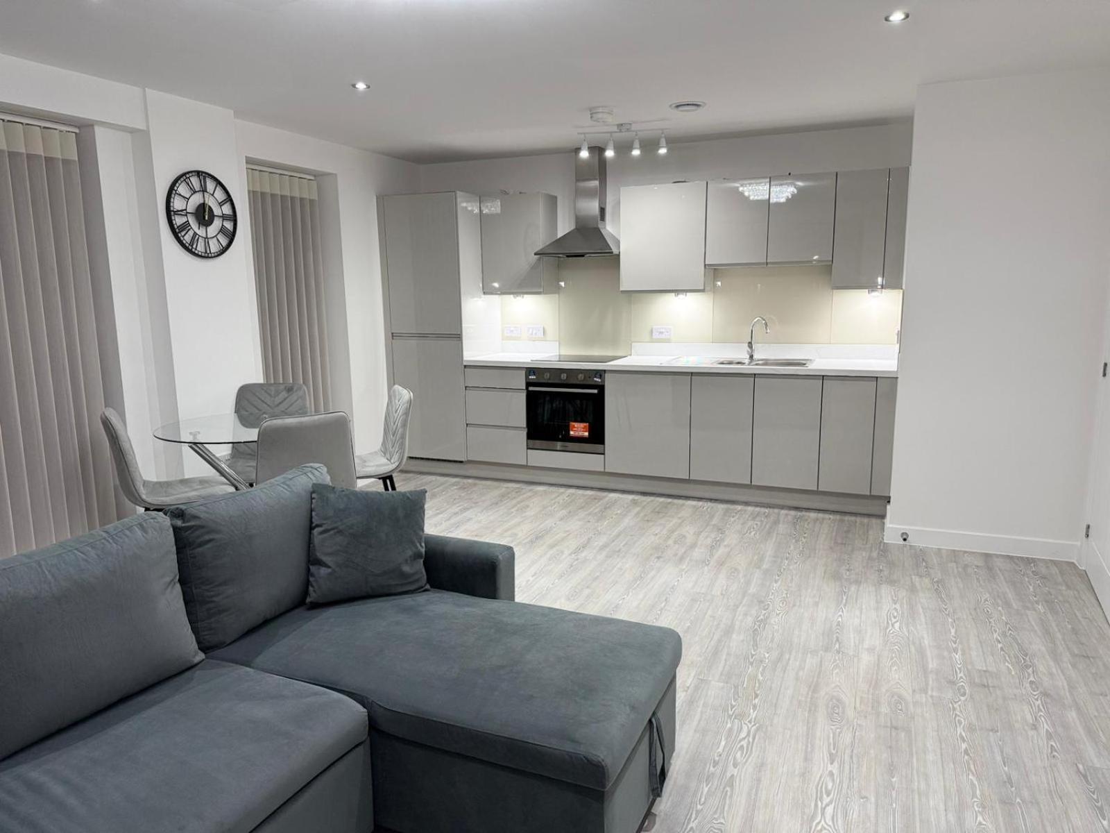 Serenity Waterfront 2 Bed Apartment Northfleet Exterior photo