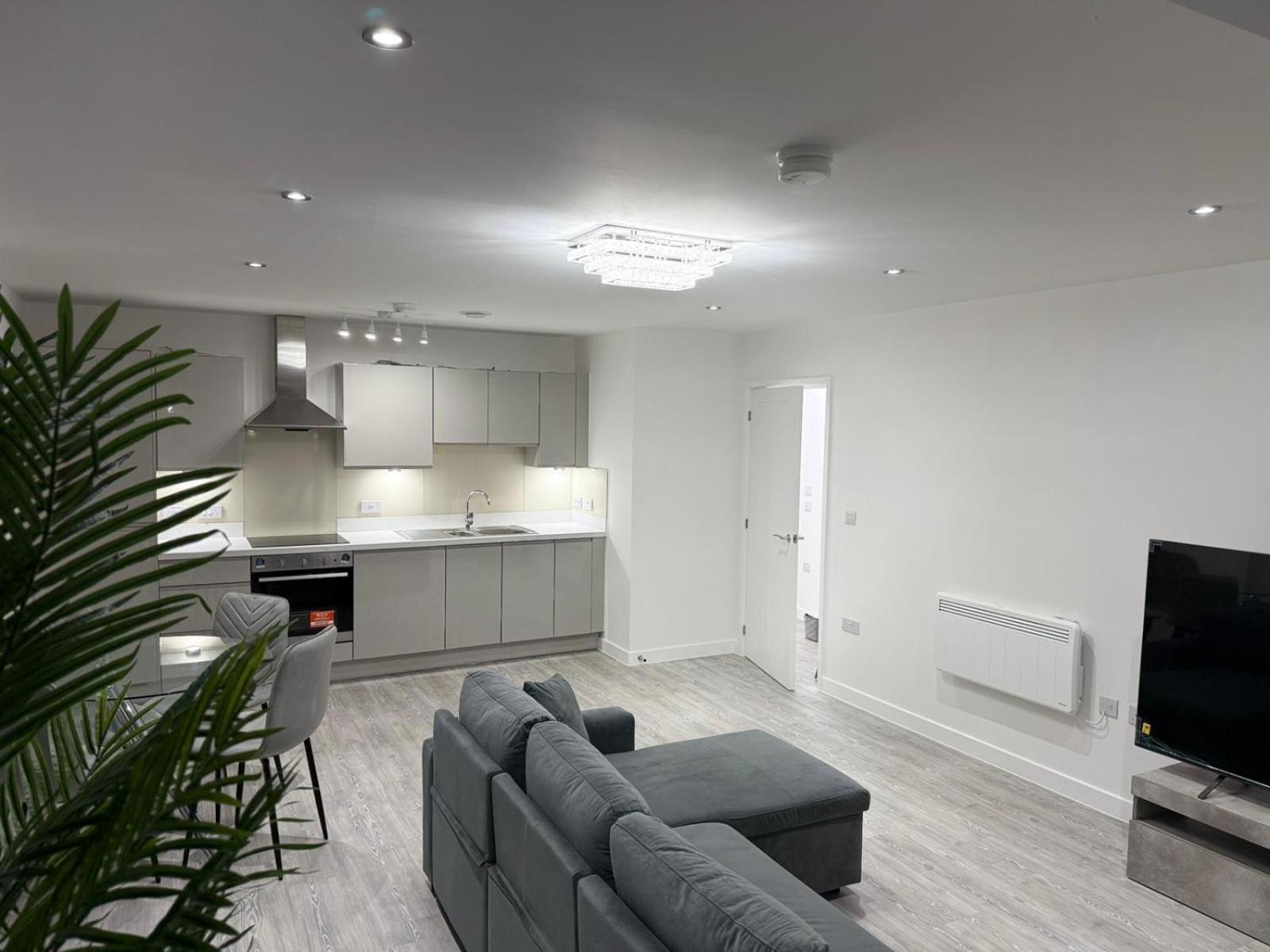 Serenity Waterfront 2 Bed Apartment Northfleet Exterior photo