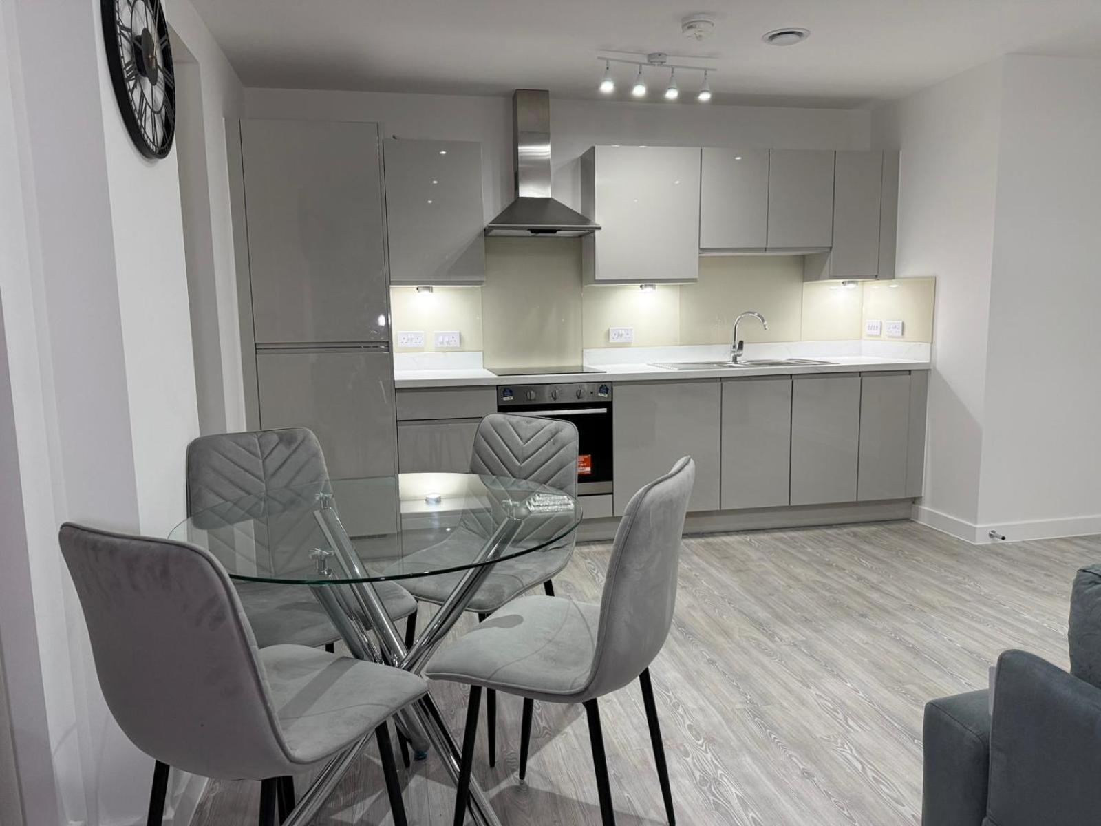 Serenity Waterfront 2 Bed Apartment Northfleet Exterior photo