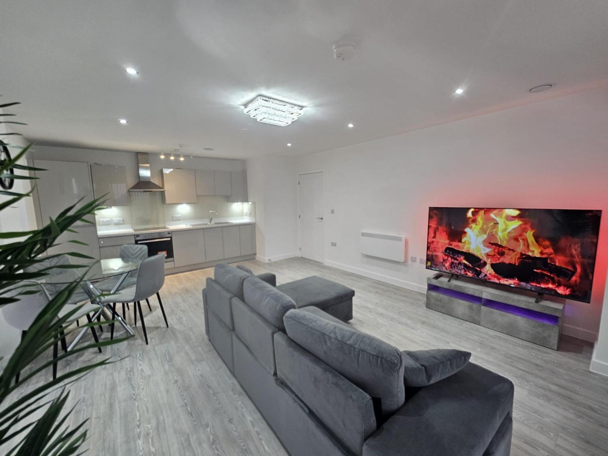 Serenity Waterfront 2 Bed Apartment Northfleet Exterior photo